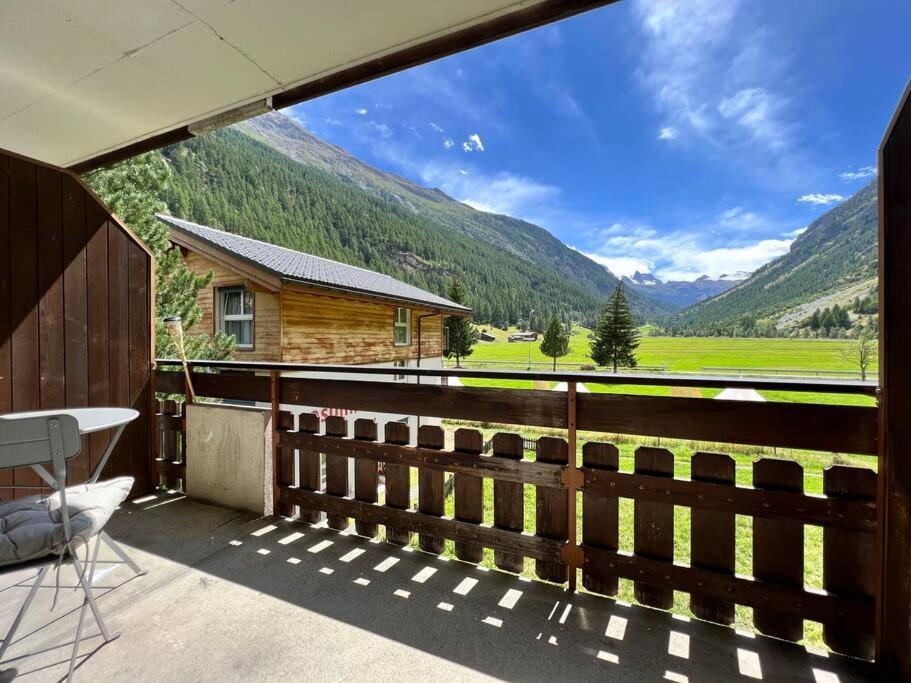 Pure Comfort! Entire Apartment With Abundant Space Near Zermatt With Parking! Täsch Dış mekan fotoğraf